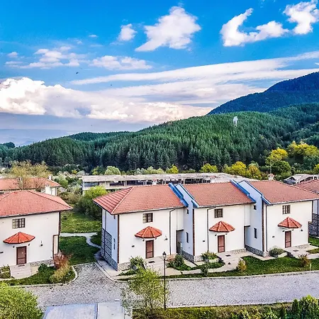 Luxurious Alpine In Posh Winter * Μπάνσκο