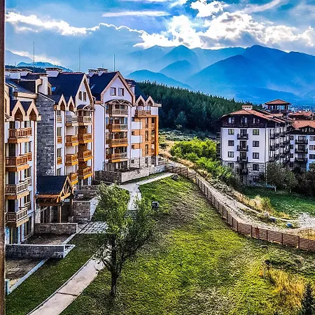 Luxurious Alpine In Posh Winter Διαμέρισμα