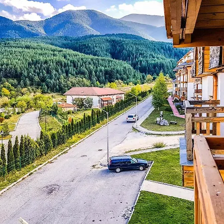 Luxurious Alpine In Posh Winter Διαμέρισμα *